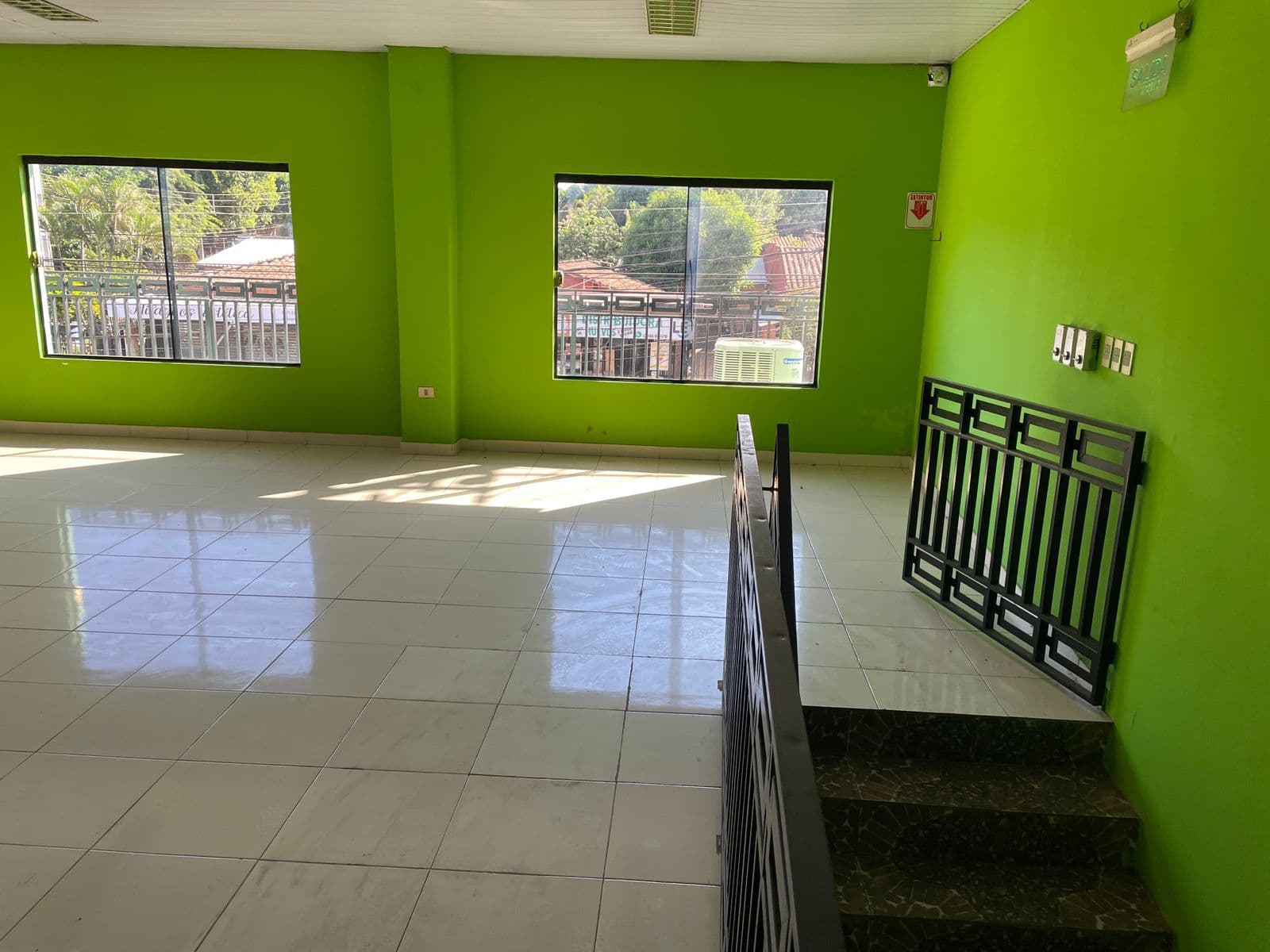 Local comercial en Reducto - foto 2