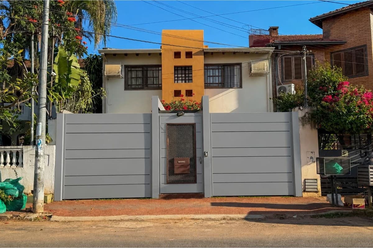 Casa en Ycuá Satí, Asunción