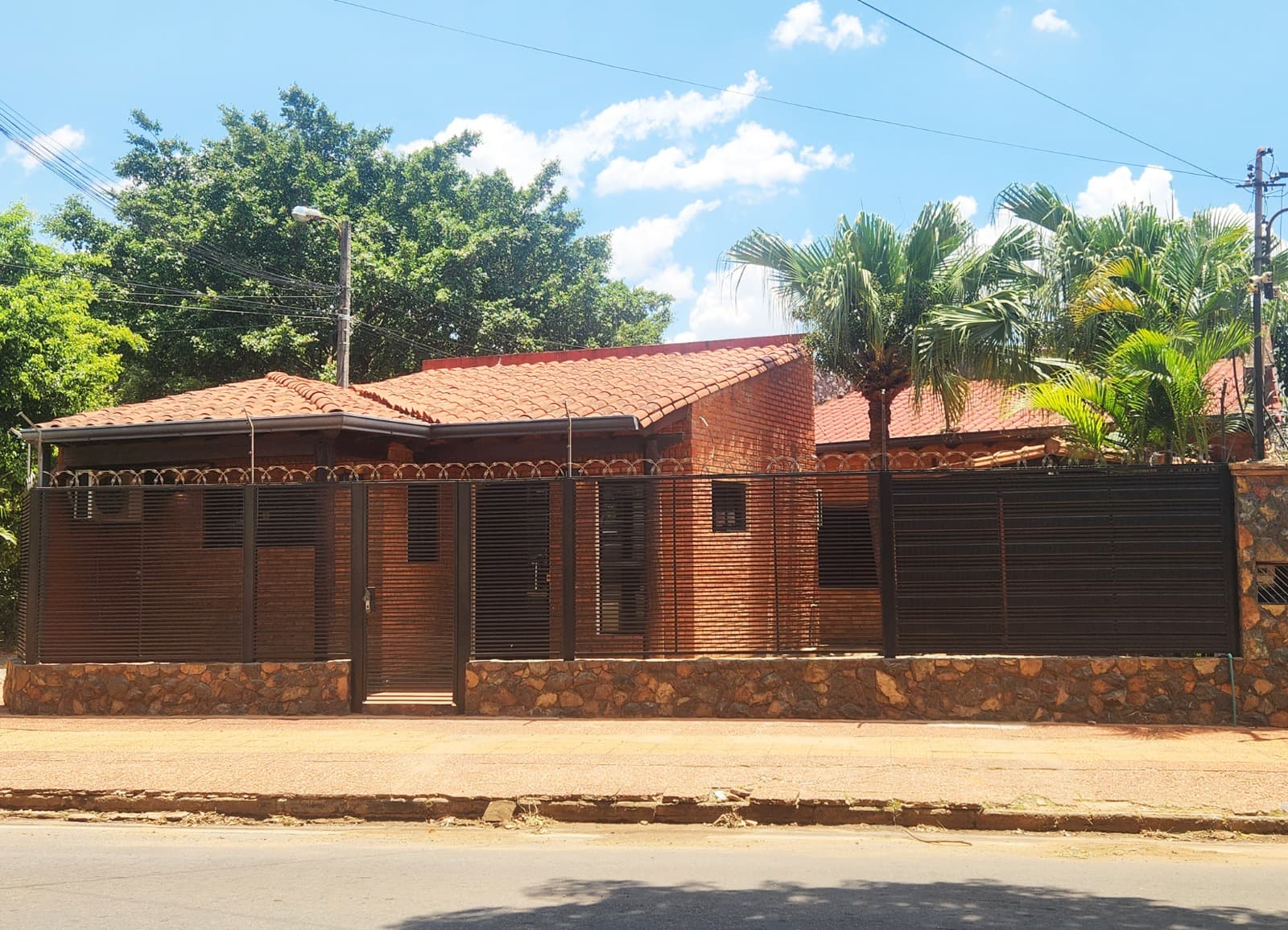 Casa en Libertad esquina Taruma - foto 9