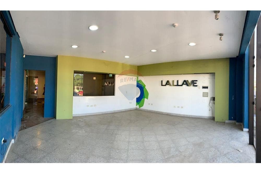 Local comercial en Avenida Mariscal José Félix Estigarribia & Ciencias Veterinarias - foto 8