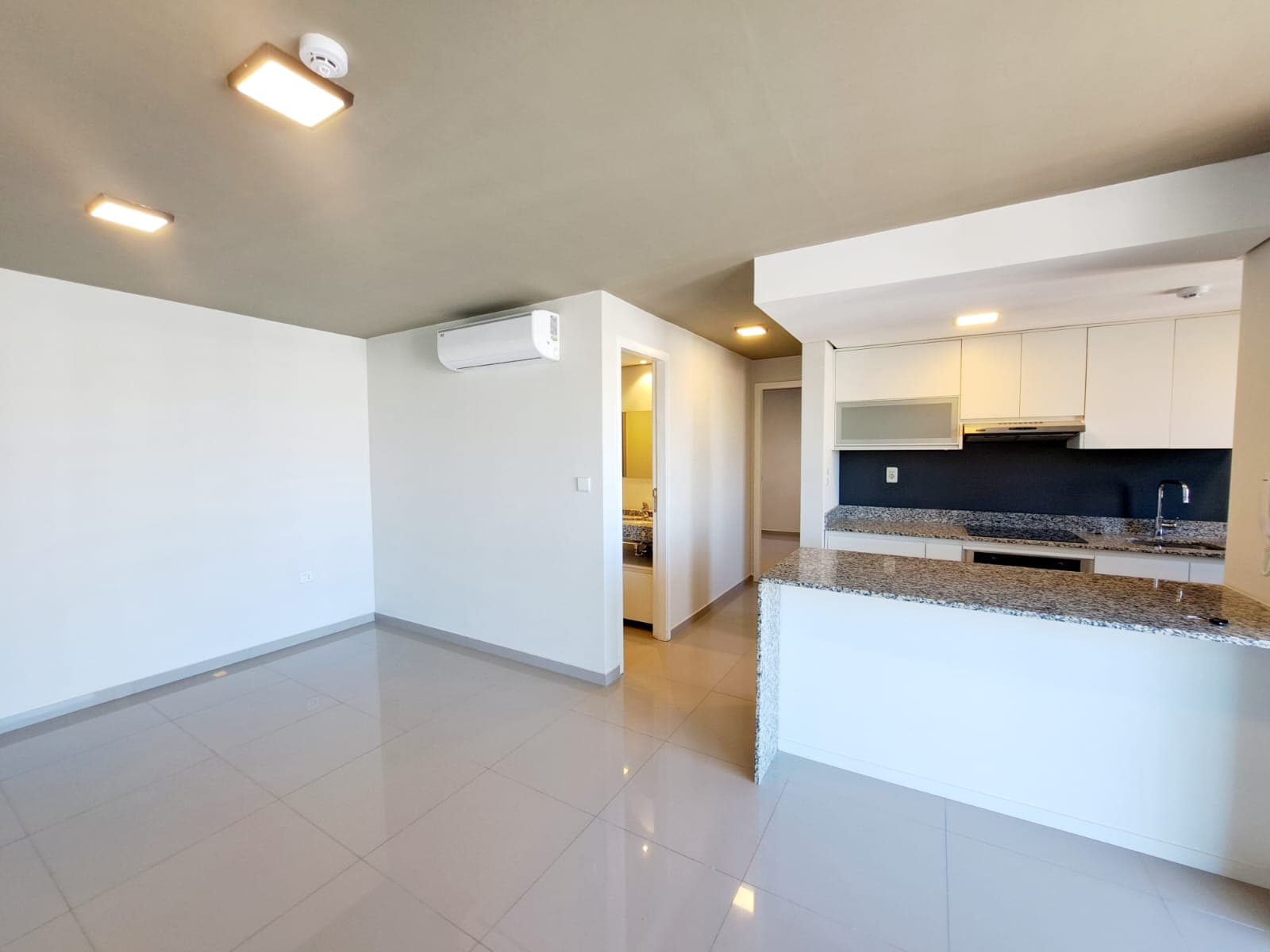 Departamento en Luque, Central - foto 9