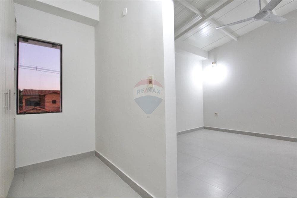 Dúplex en Fernando de la Mora, Central - foto 8