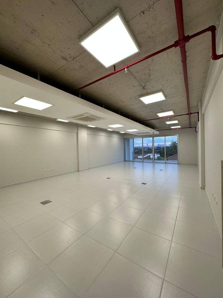 Casa en Avda. Brasilia casi Fray Luis de Granada - foto 2