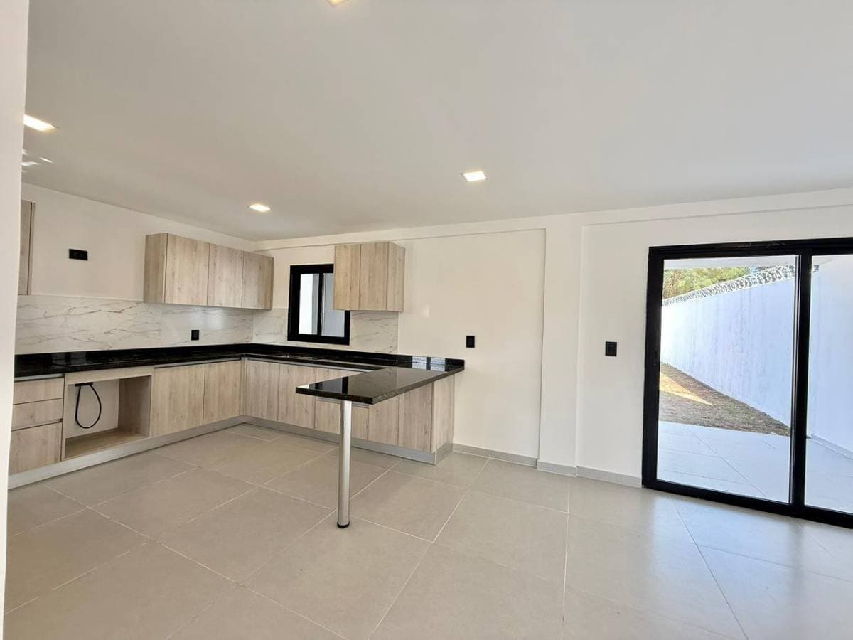 Dúplex en Santa Elena - foto 4