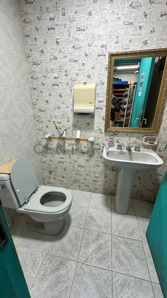 Local comercial en Av. España - foto 4
