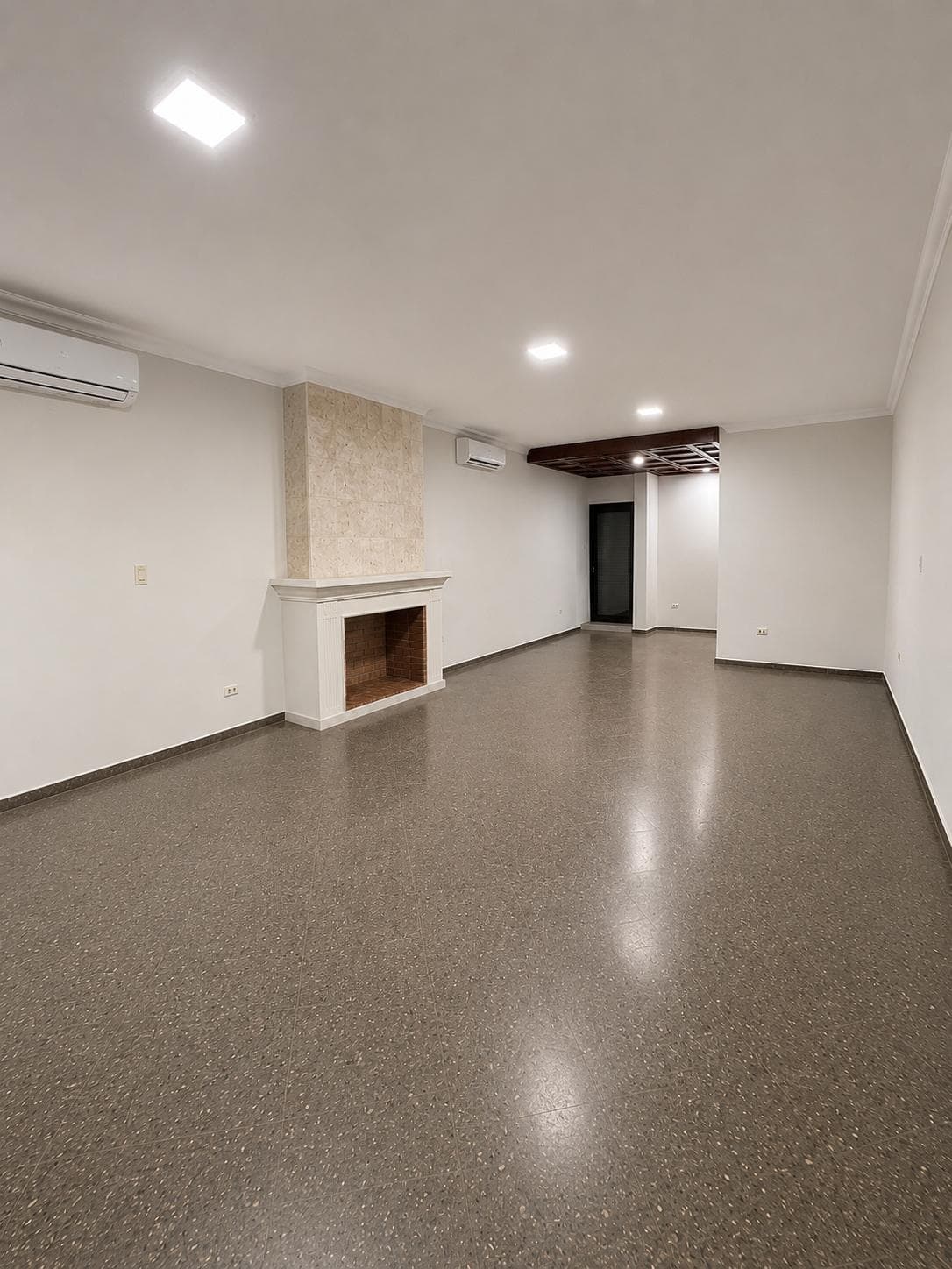 Casa en Los Laureles, Asunción - foto 2