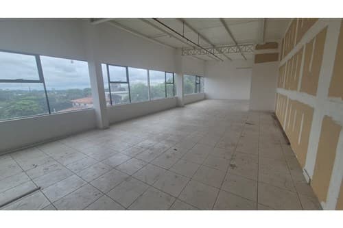 Local comercial en Recoleta, Asunción - foto 8