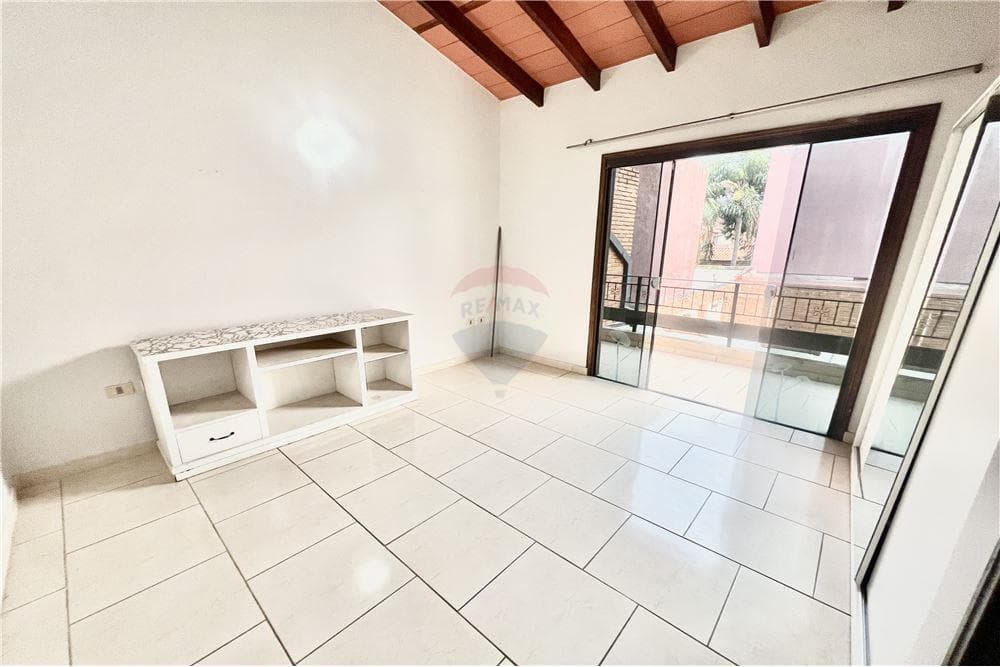 Dúplex en Fernando de la Mora, Central - foto 6