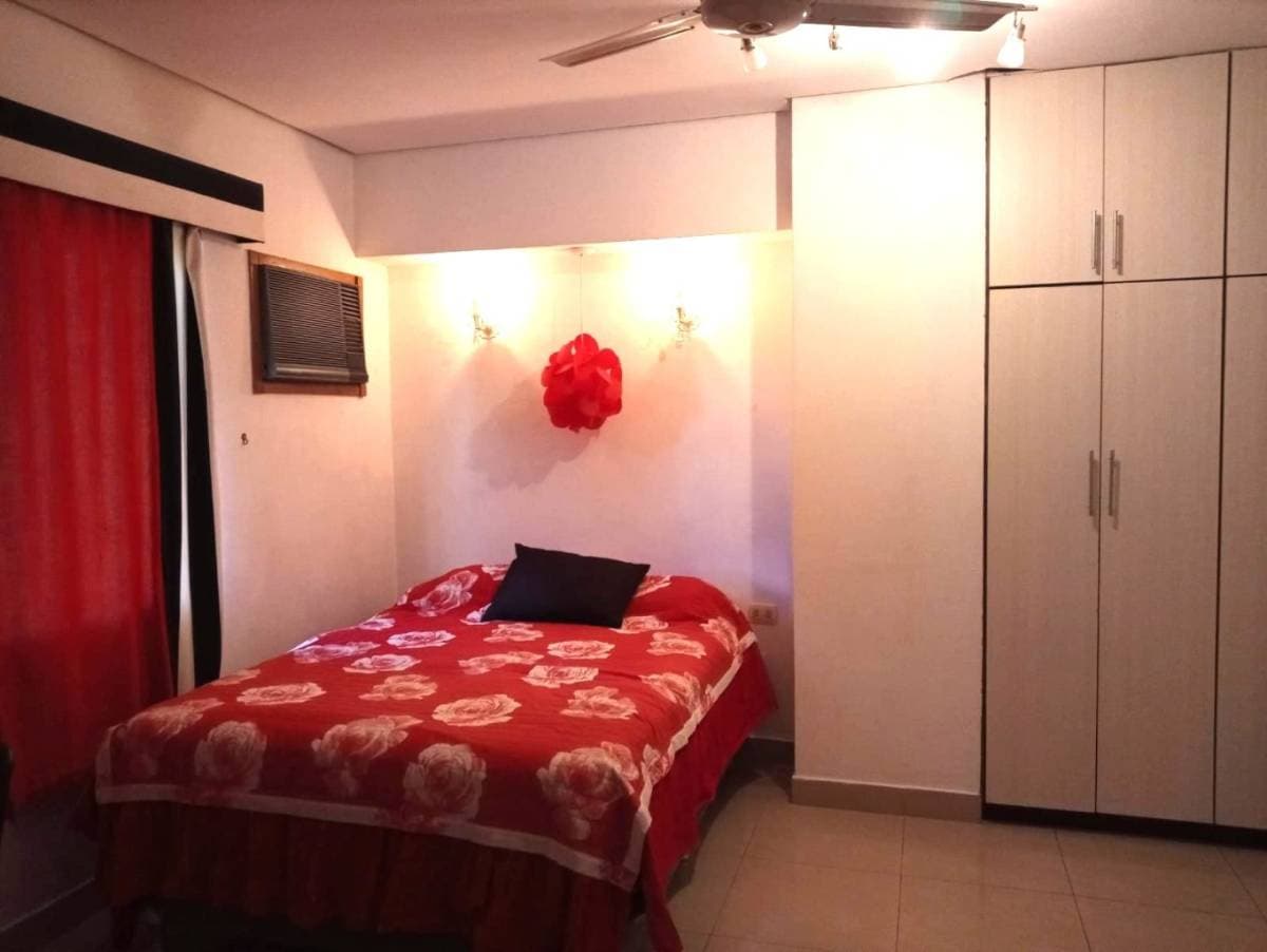 Local comercial en Malutin 685 - foto 2
