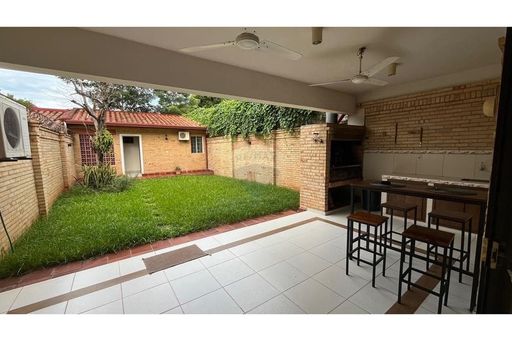 Casa en Capitan Victoriano Bueno
