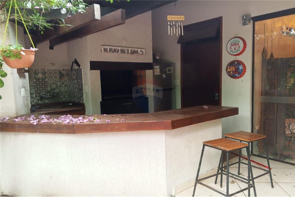 Casa en Carlos M. Gimenez - foto 7