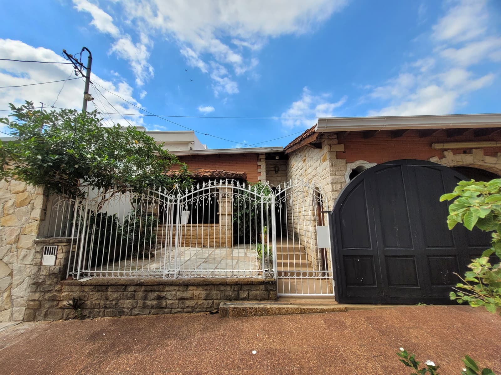 Casa en San Vicente, Asunción - foto 2