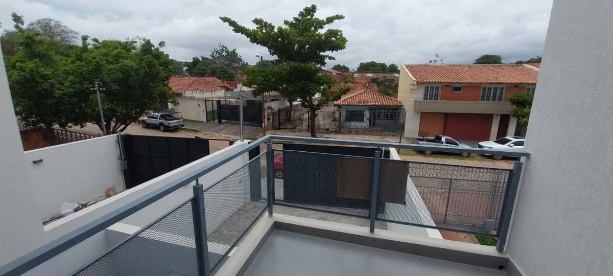 Dúplex en Fernando de La Mora Zona Norte - foto 2