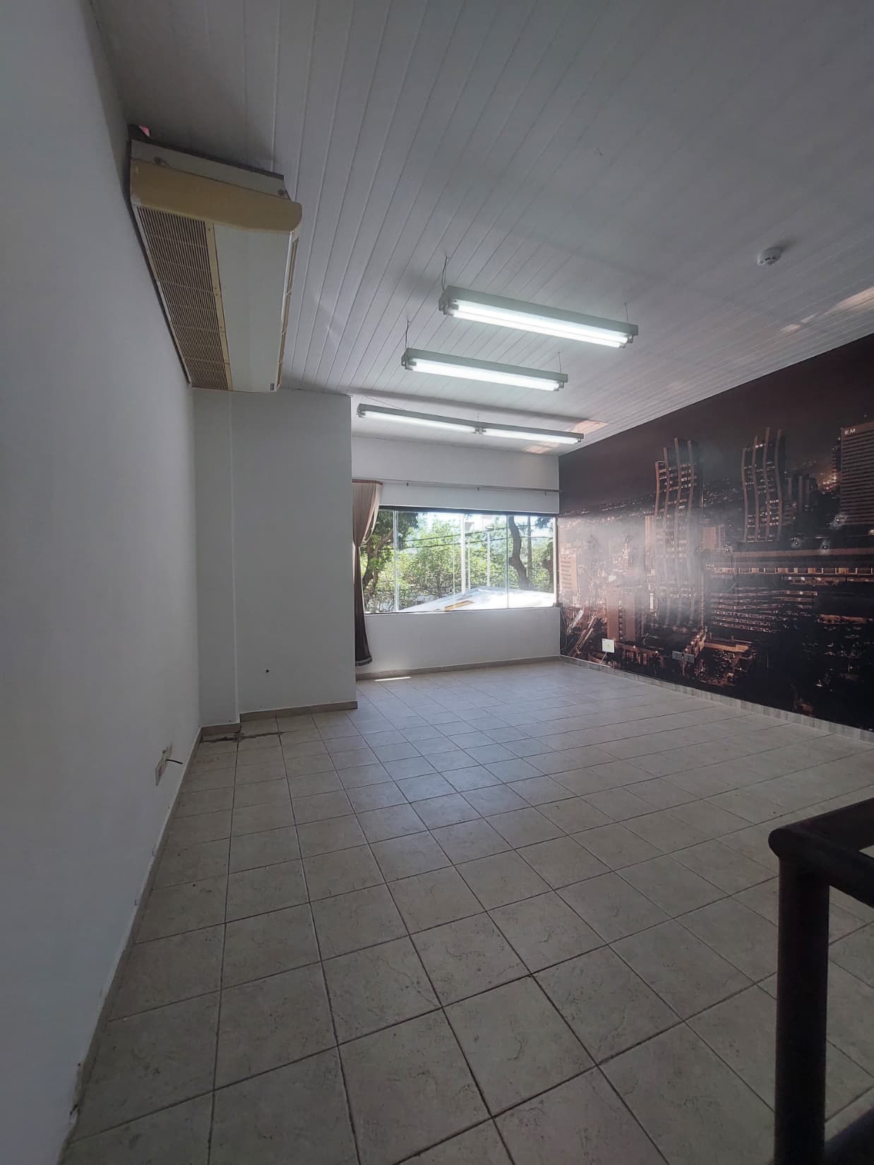 Local comercial en Villa Morra, Asunción - foto 3