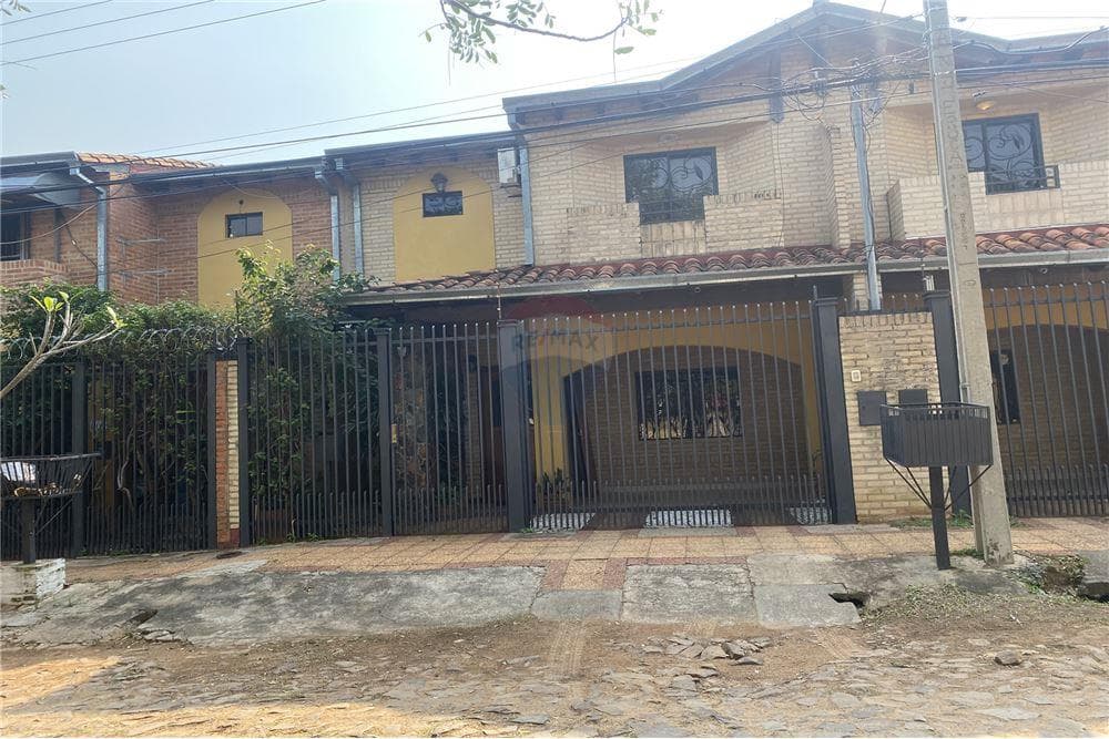 Dúplex en Fernando de la Mora, Central