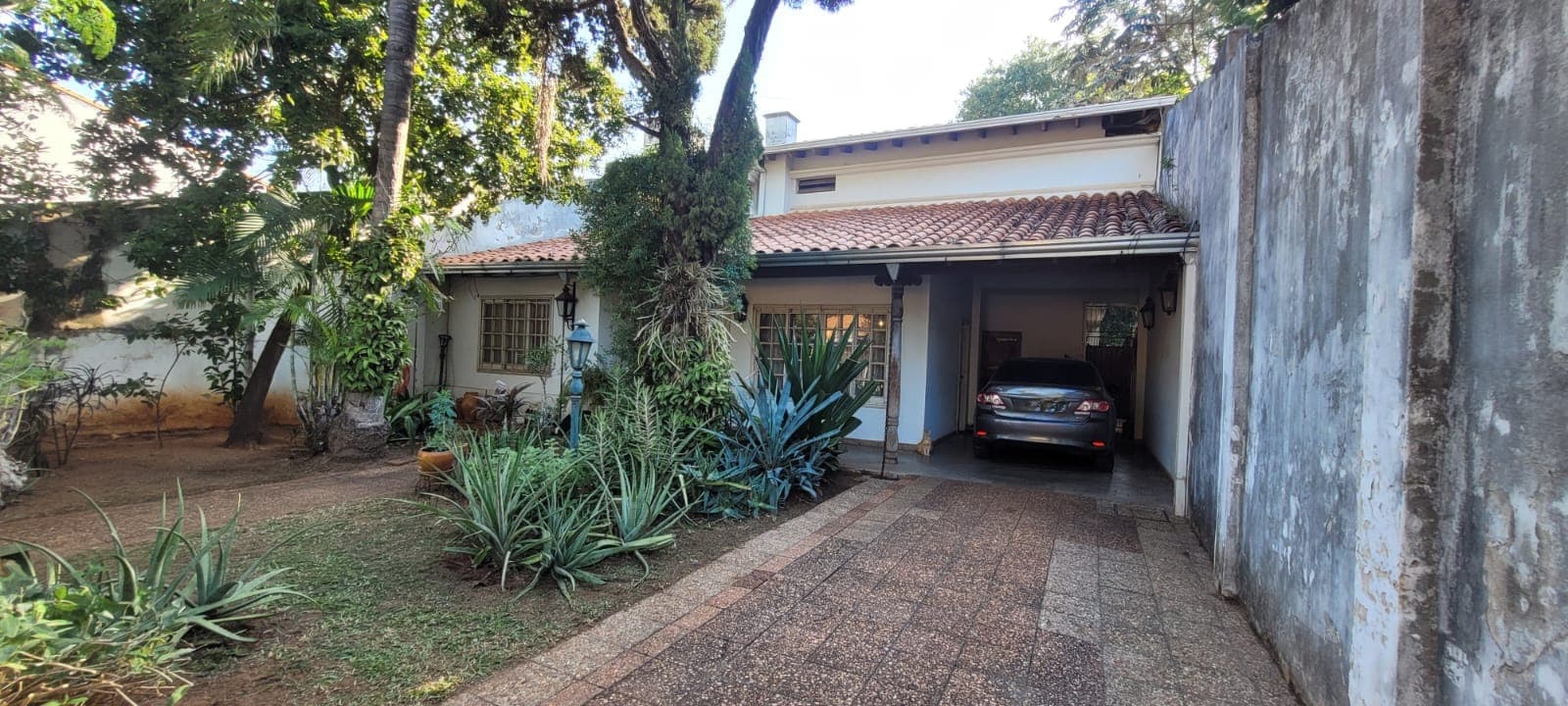 Casa en Bernardino Caballero & Antolin Irala