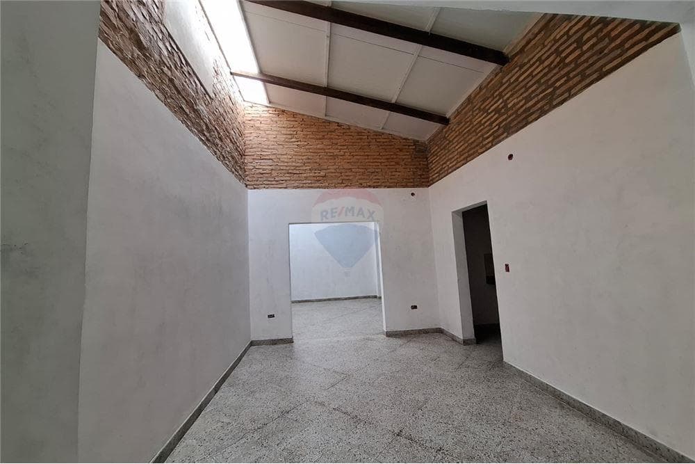 Local comercial en Luque, Central