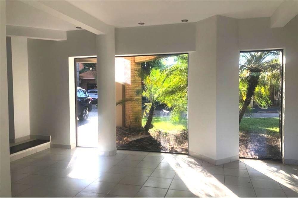 Casa en Luque, Central - foto 4