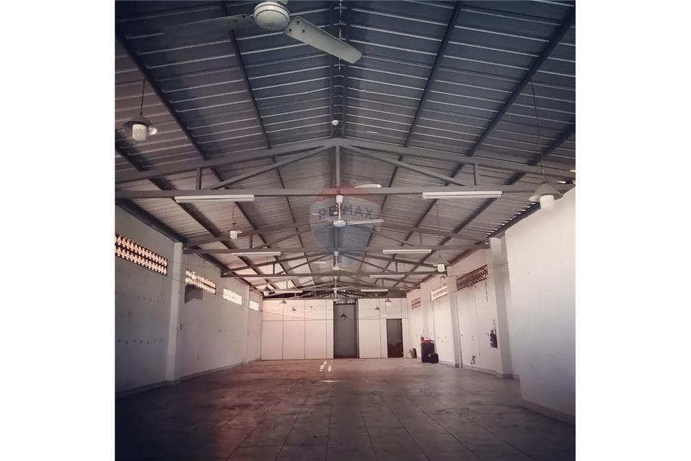 Local comercial en Centro de San Lorenzo