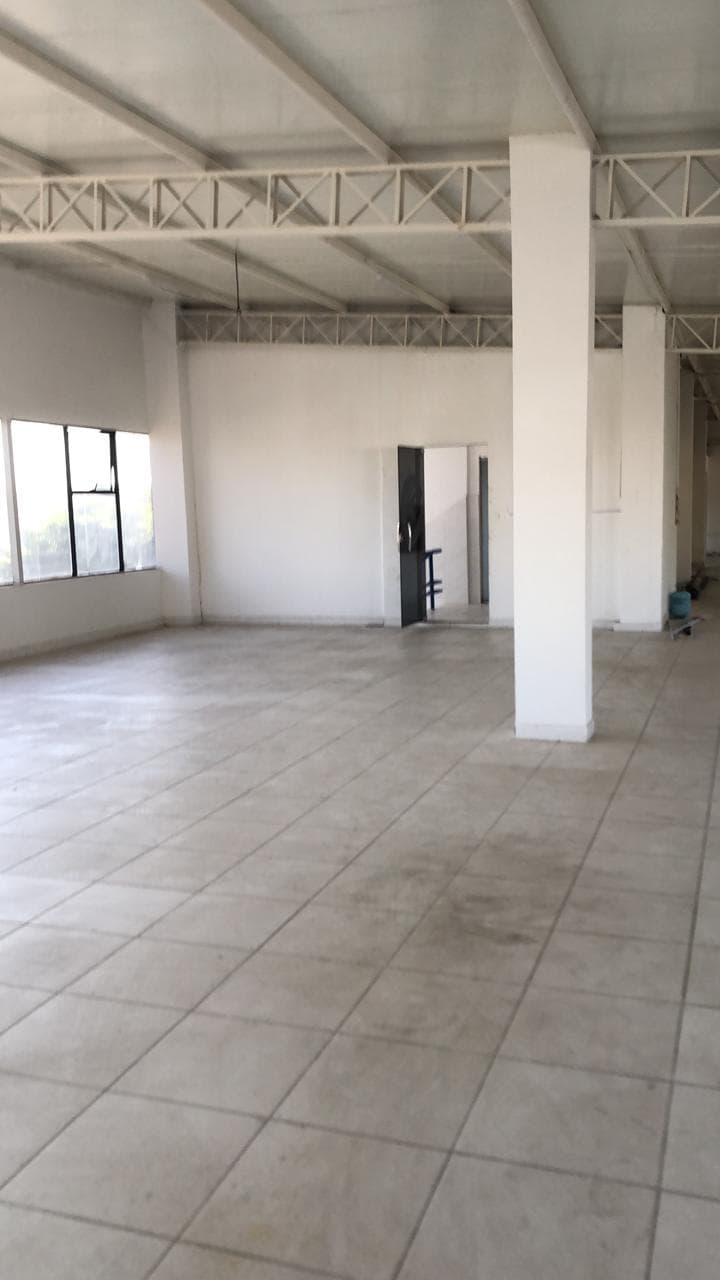 Local comercial en Los Laureles, Asunción - foto 7