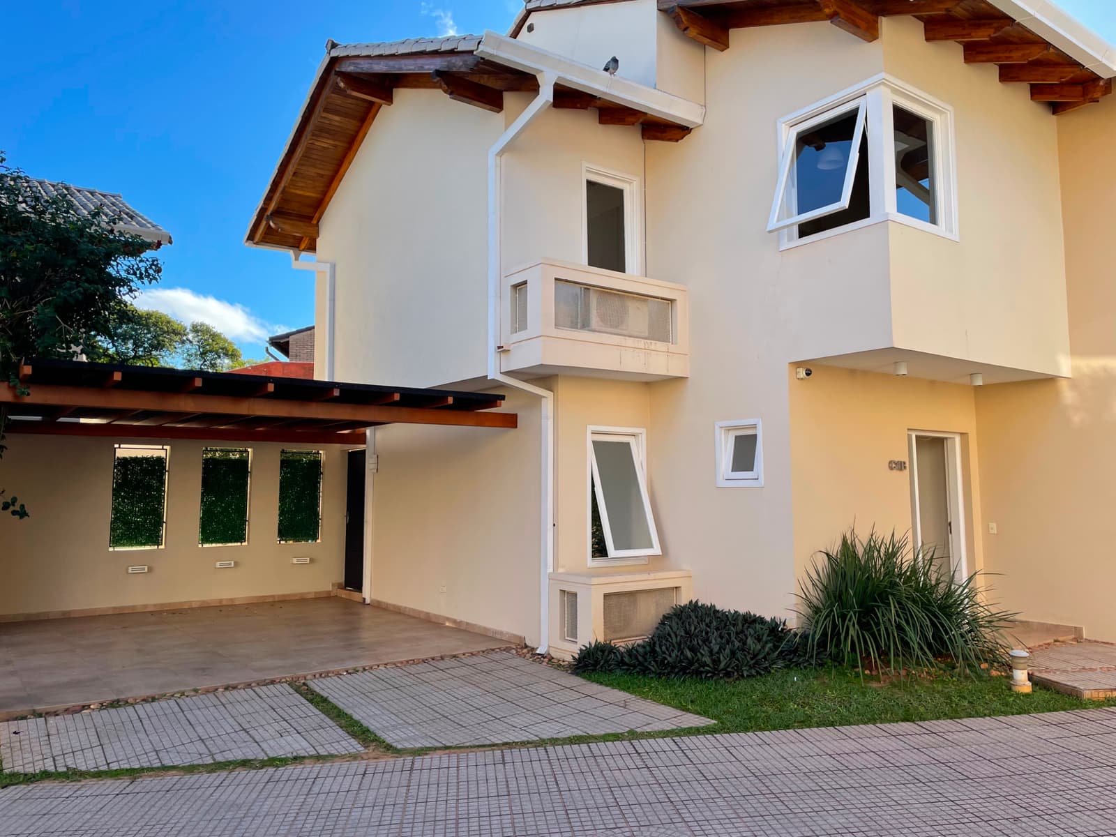 Casa en Barrio Jara, Asunción