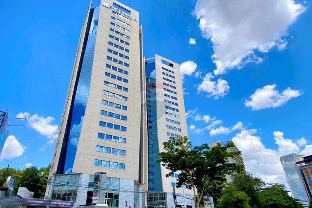 Oficina en Ycuá Satí, Asunción