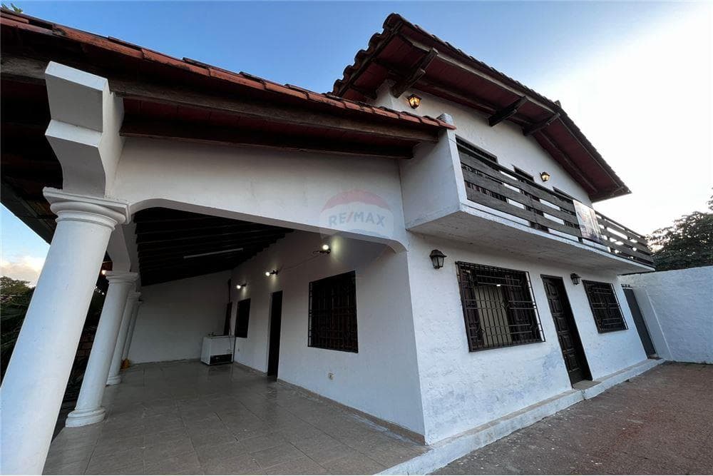Casa en Maestro Félix - foto 2