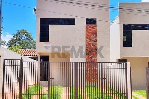 Dúplex en Sargento Primero Maidana