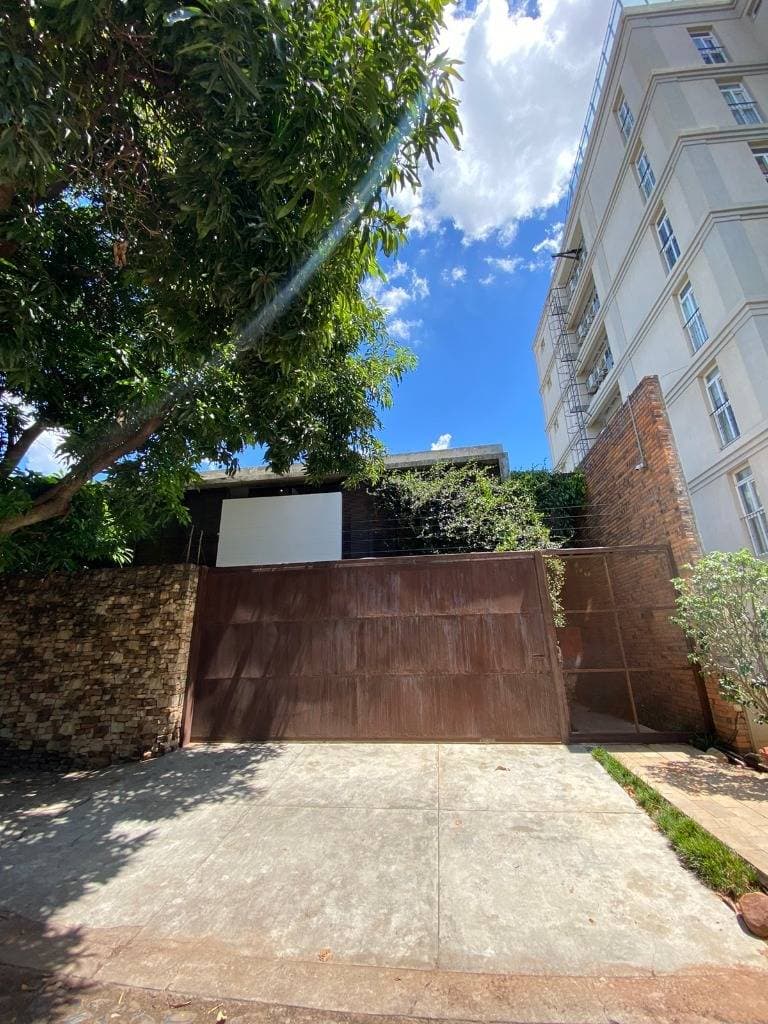Casa en Salvador Dentice c/ Cesar Lopez Moreira - foto 8
