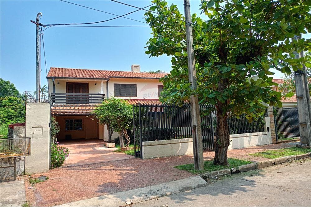 Casa en Francisco Ravizza 840