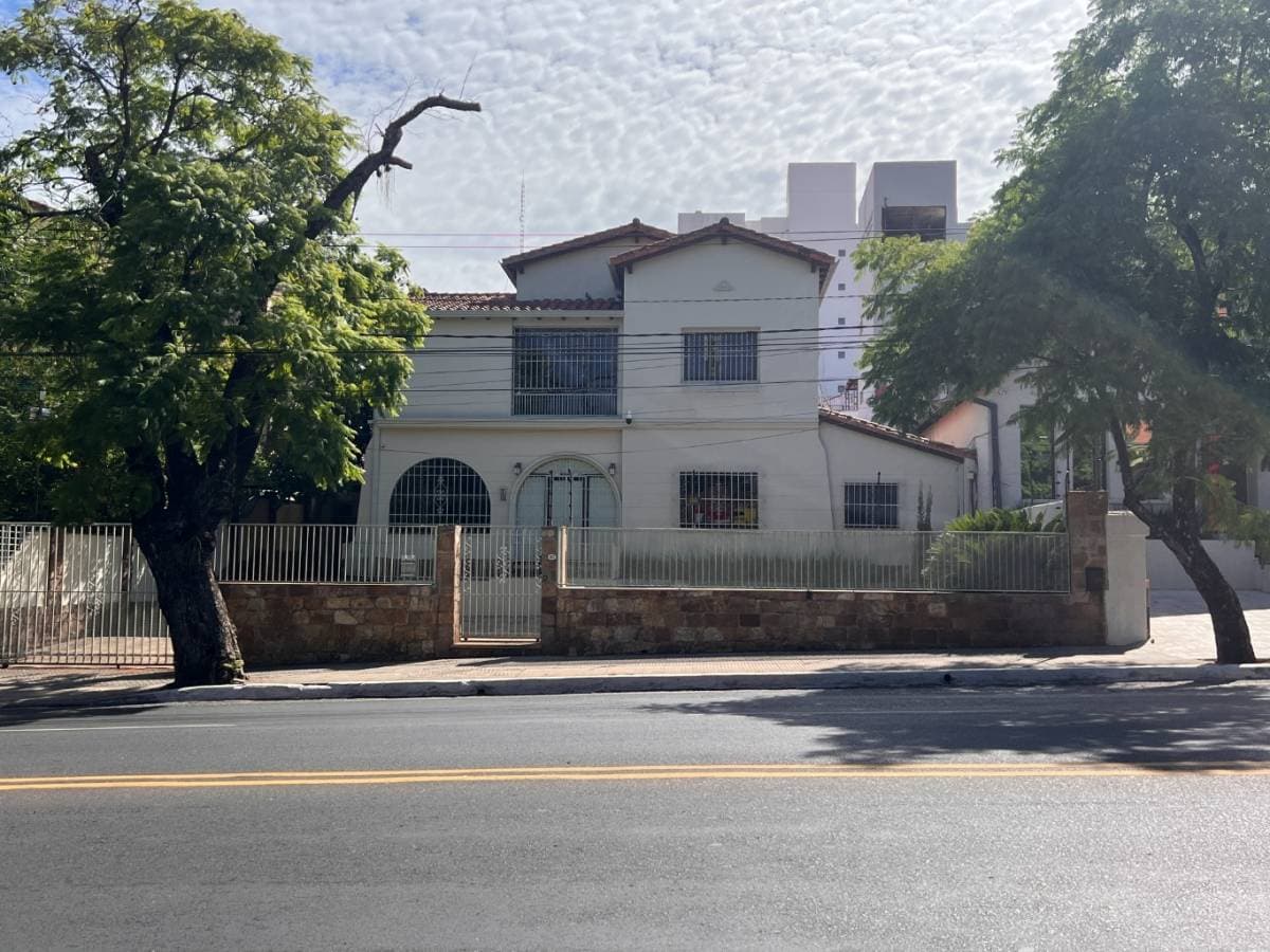 Casa en Av. Mariscal López & Mujer en la Conquista - foto 7