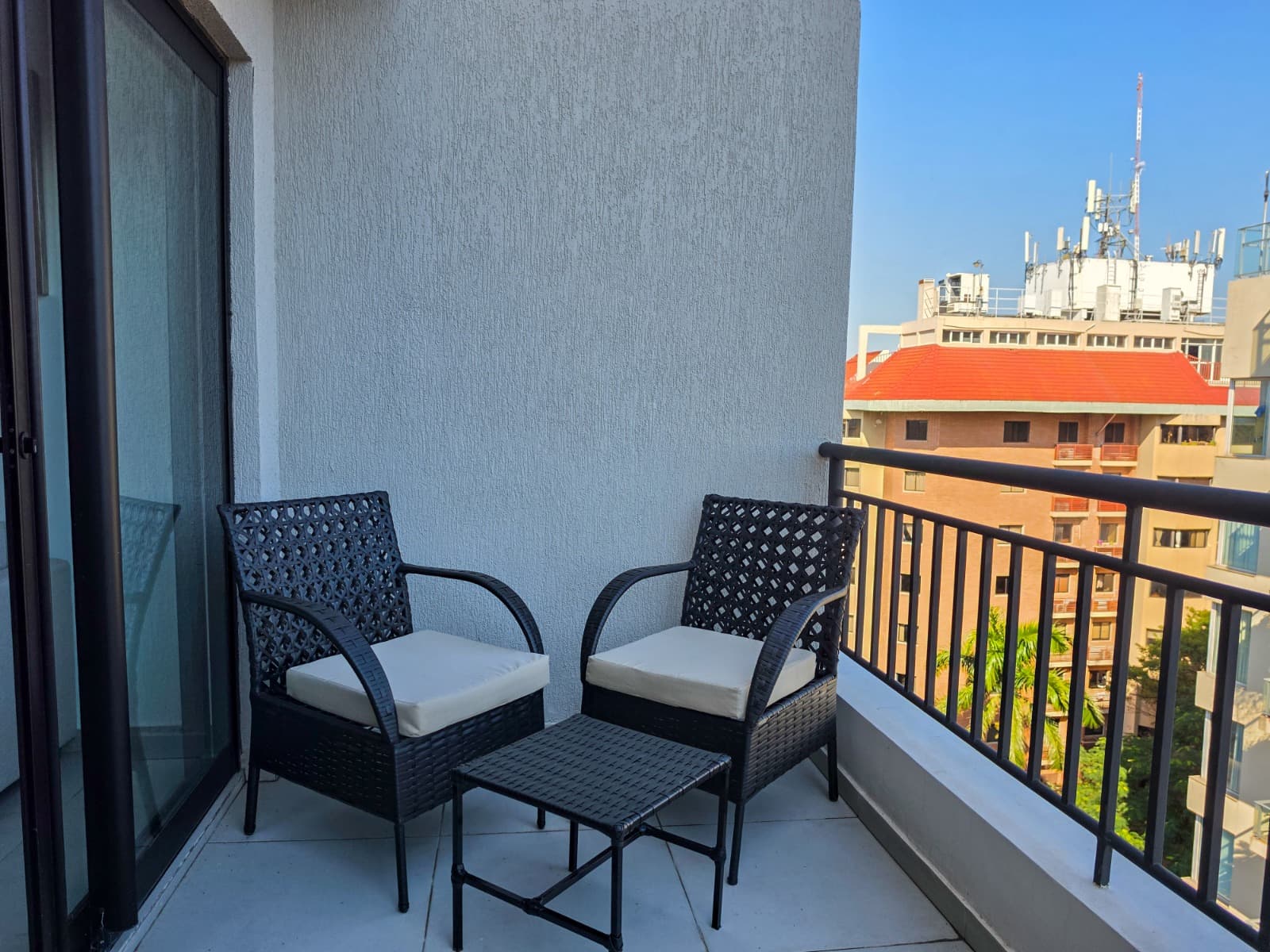 Departamento en Las Mercedes, Asunción - foto 4