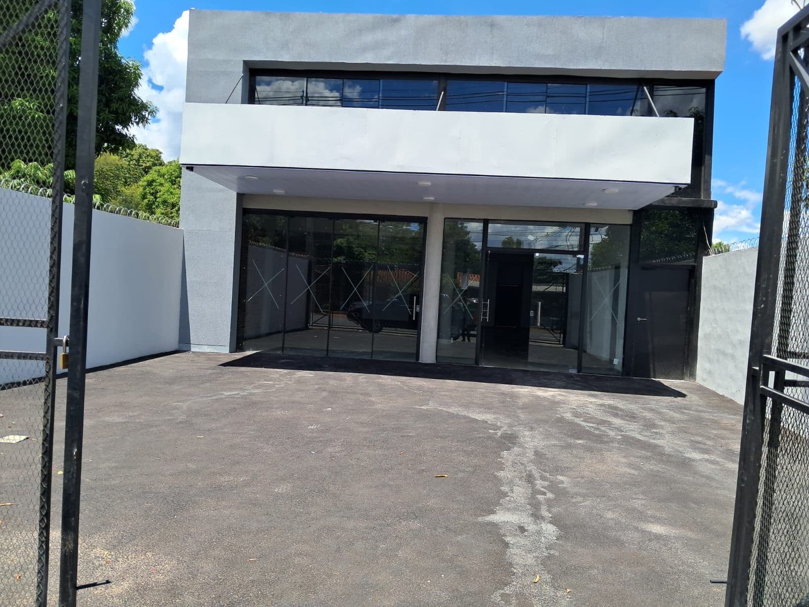 Tinglado/Depósito en Ruta Luque a San Lorenzo [4]