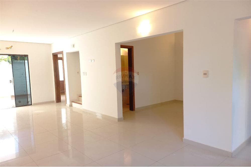 Dúplex en Luque, Central - foto 2