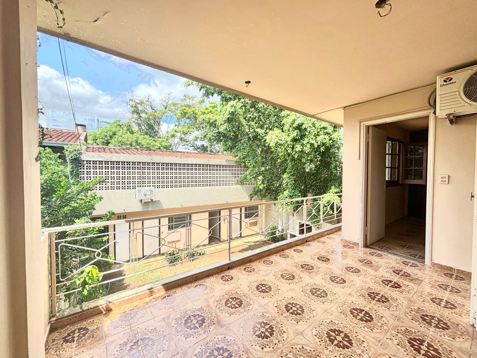 Local comercial en Senador Long - foto 10