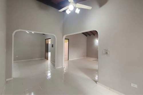 Local comercial en Luque, Central - foto 6