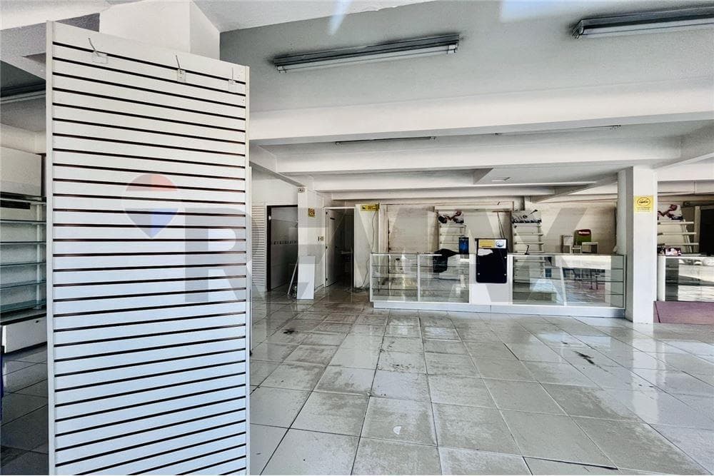 Local comercial en 111458 San Lorenzo - foto 3