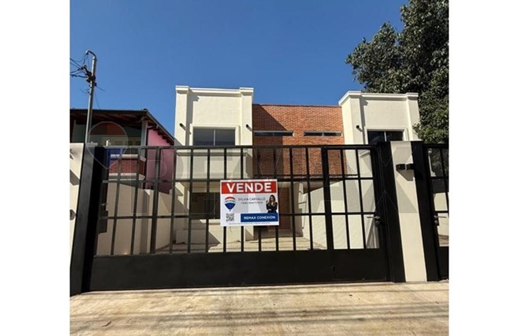 Dúplex en Mburucuyá, Asunción