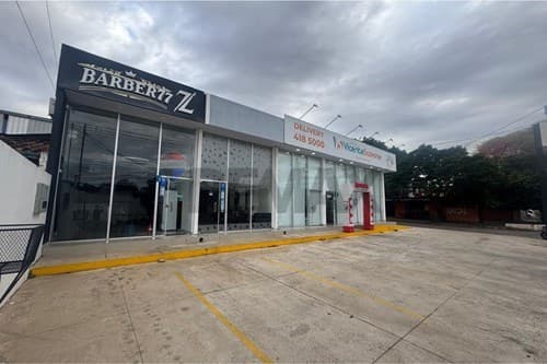 Local comercial en Avenida República Argentina