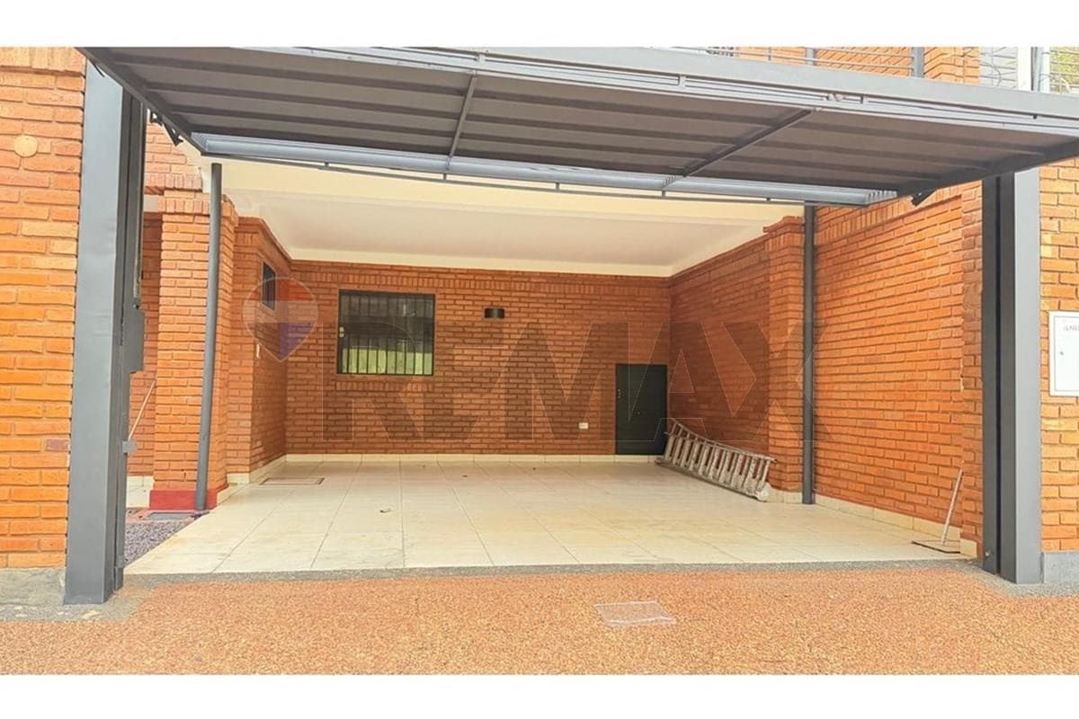 Dúplex en Primer Barrio - foto 2