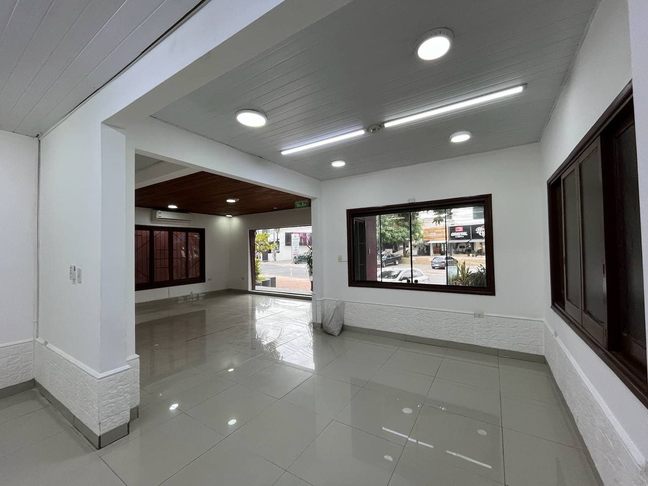 Local comercial en Avenida España
