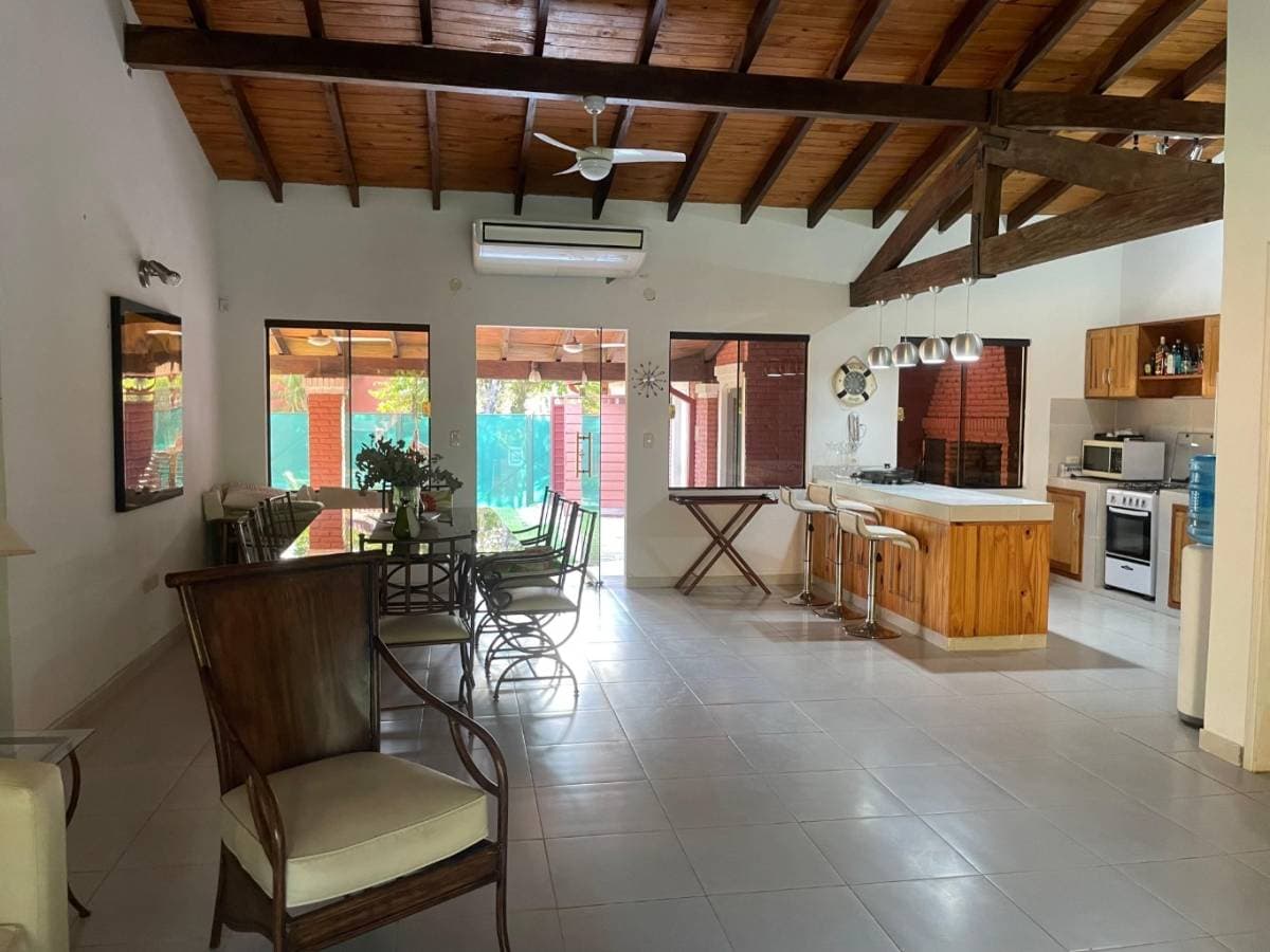 Casa en San Bernardino, Cordillera - foto 2