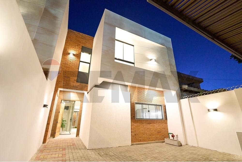Dúplex en Villa Morra, Asunción