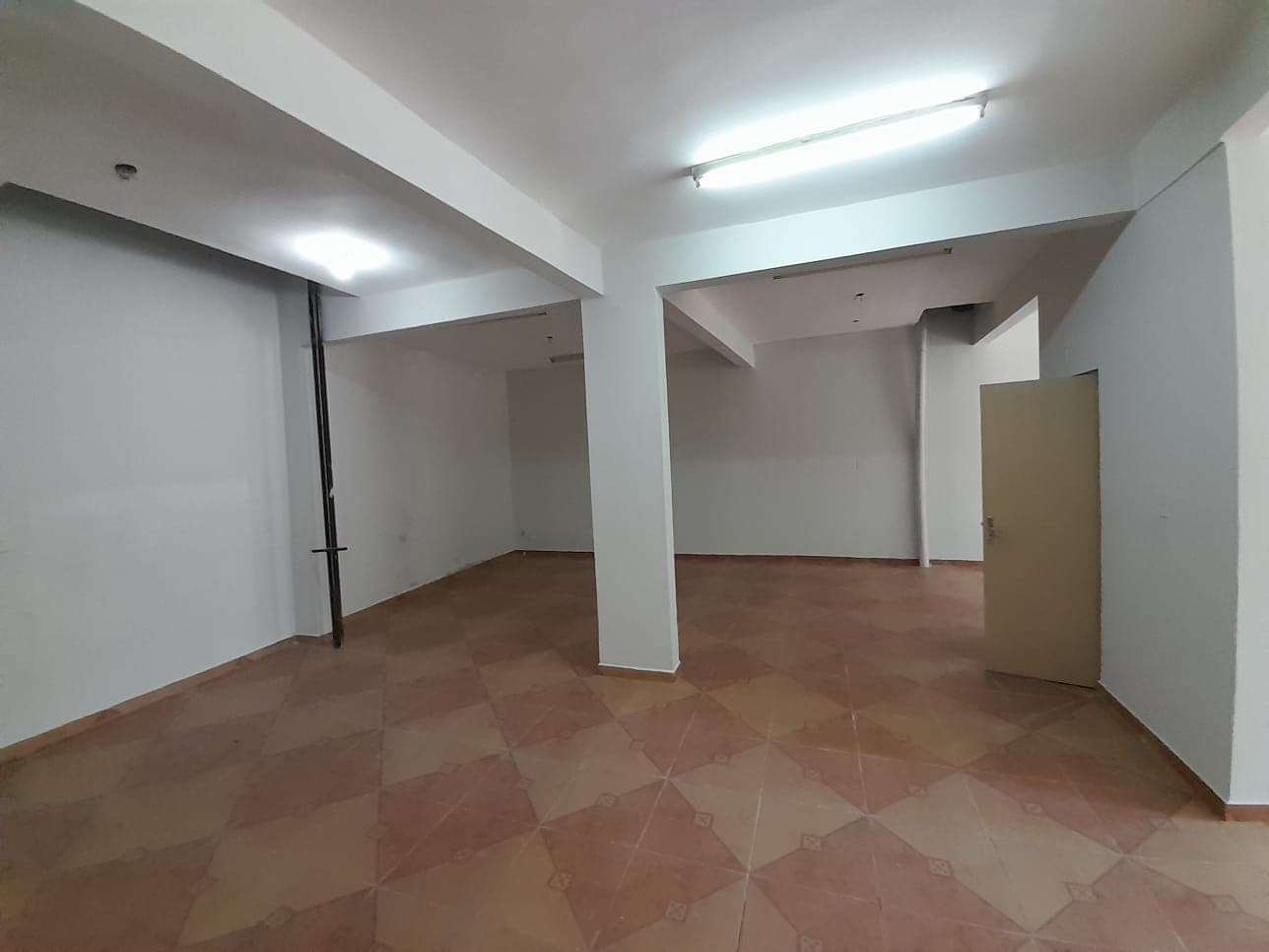 Local comercial en Transchaco Motors - foto 3