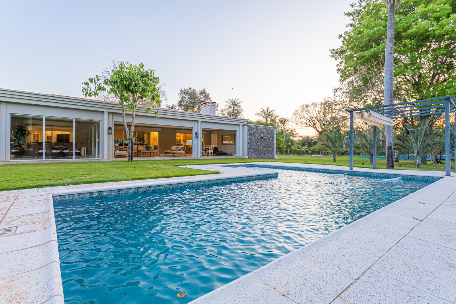 Casa en Avenida Guillerno Naumann - foto 3