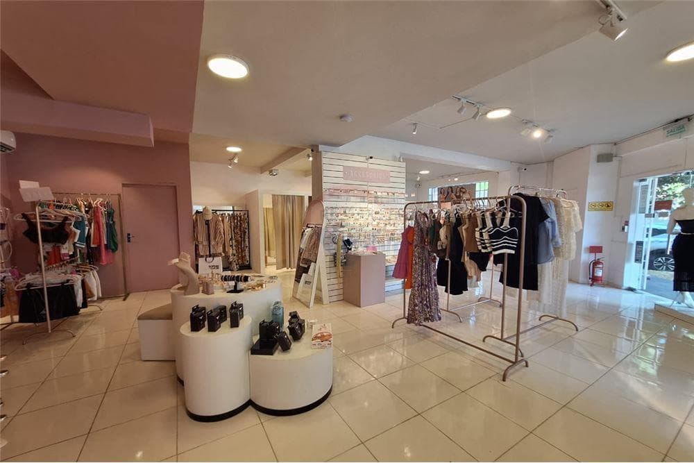 Local comercial en Doctor Ramón Zubizarreta - foto 2
