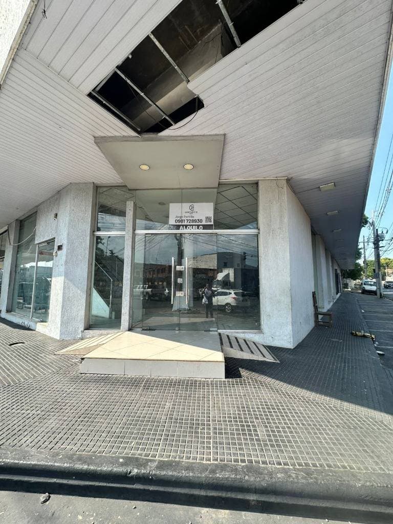 Oficina en PY02 & Avenida Pitiantuta - foto 10