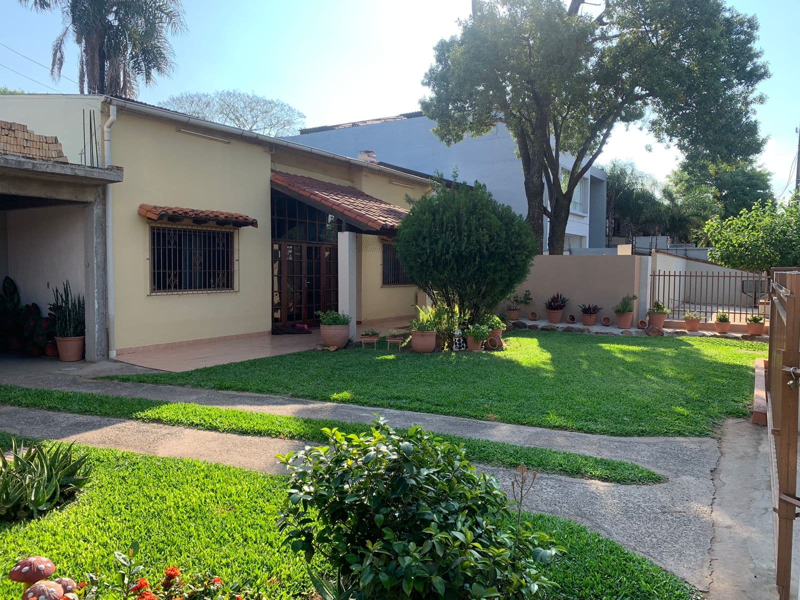 Casa en Timoteo Aguirre esq. Tte. Adolfo Aristigueta - foto 9