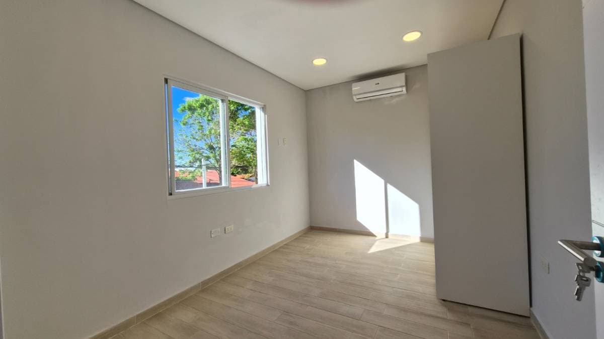 Dúplex en Luque, Central - foto 2