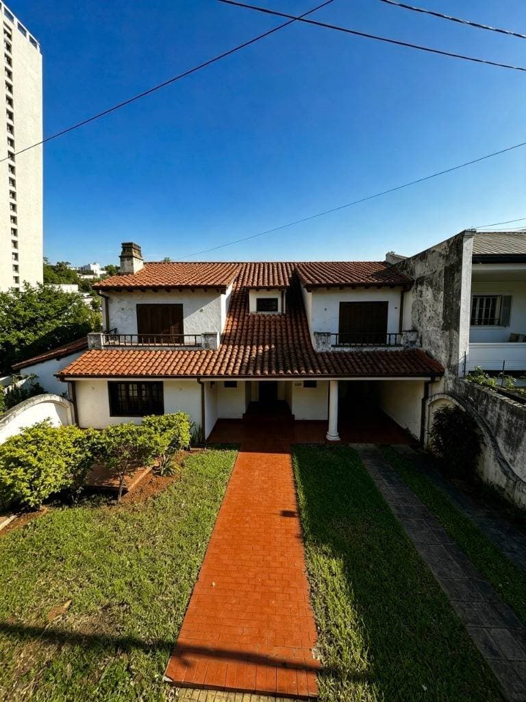 Casa en Avenida Doctor Guido Boggiani & R.I. 4 Curupayty